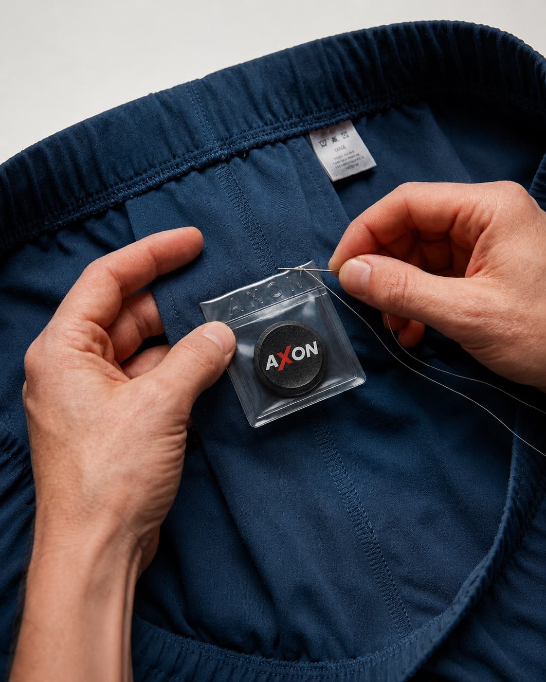 Axon Shell cucito sui vestiti